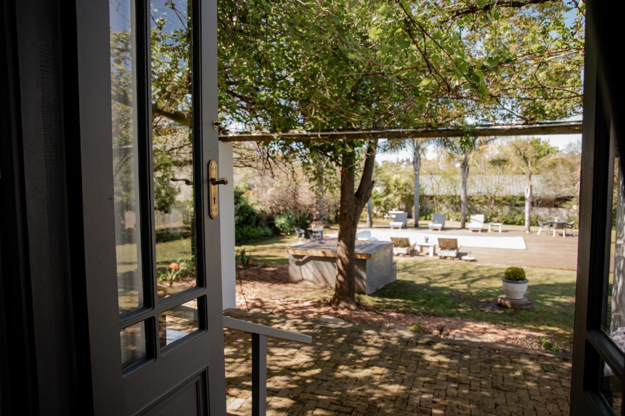 Elianthe Guesthouse Swellendam Bagian luar foto